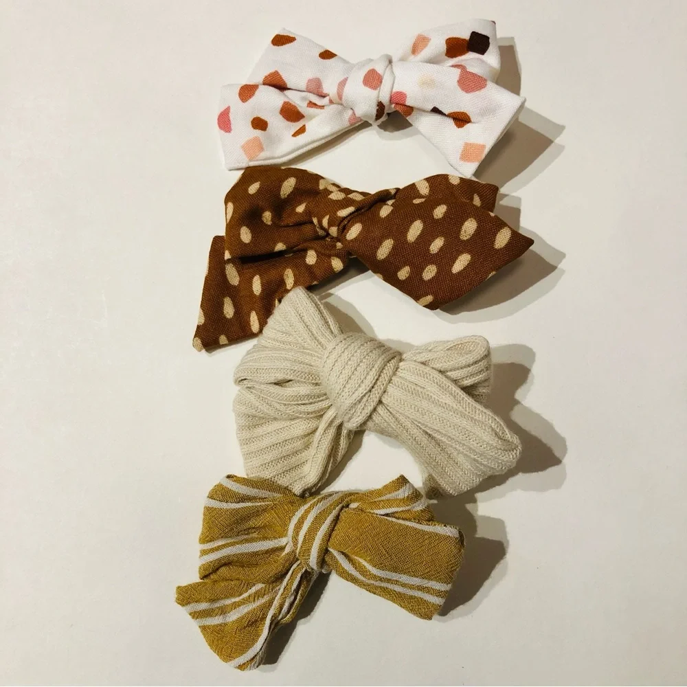 NWT Handmade hair bows alligator clips